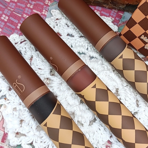 🆕️CHOCOLATE MATTE LIQUID LIPSTICK SET ALL DAY WEAR & ANTI SMUDGING - Picture 10 of 17